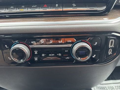 Used 2022 Chevrolet Silverado 1500 LT image 24