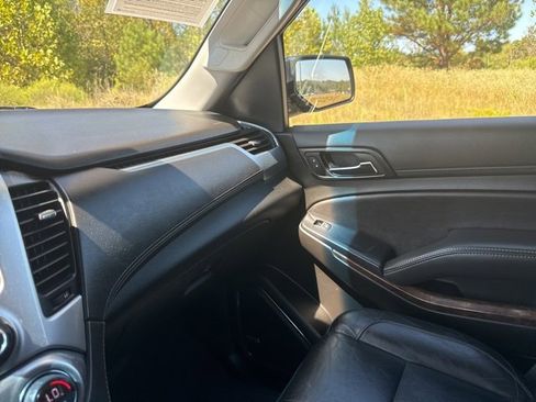 Used 2020 Chevrolet Tahoe LT image 25
