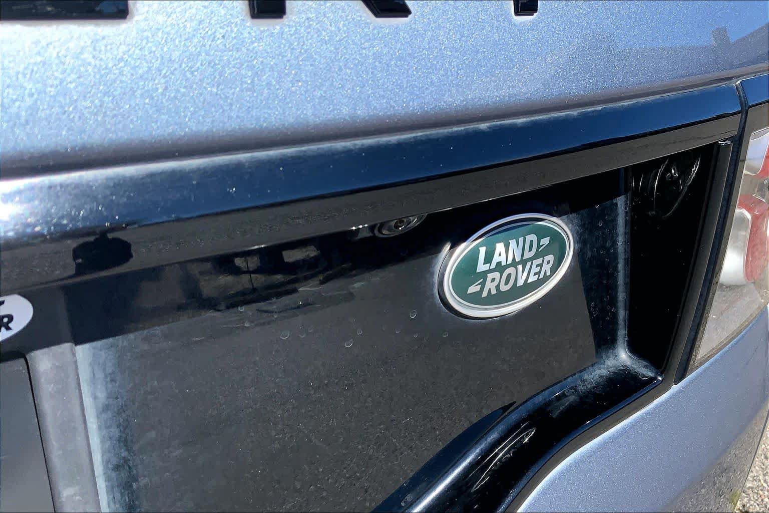 Used 2019 Land Rover Discovery Sport HSE Luxury AWD/4WD image 9