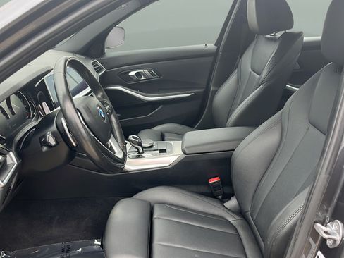Used 2019 BMW 330i xDrive Sedan w/ Driving Assistance Package AWD/4WD image 15