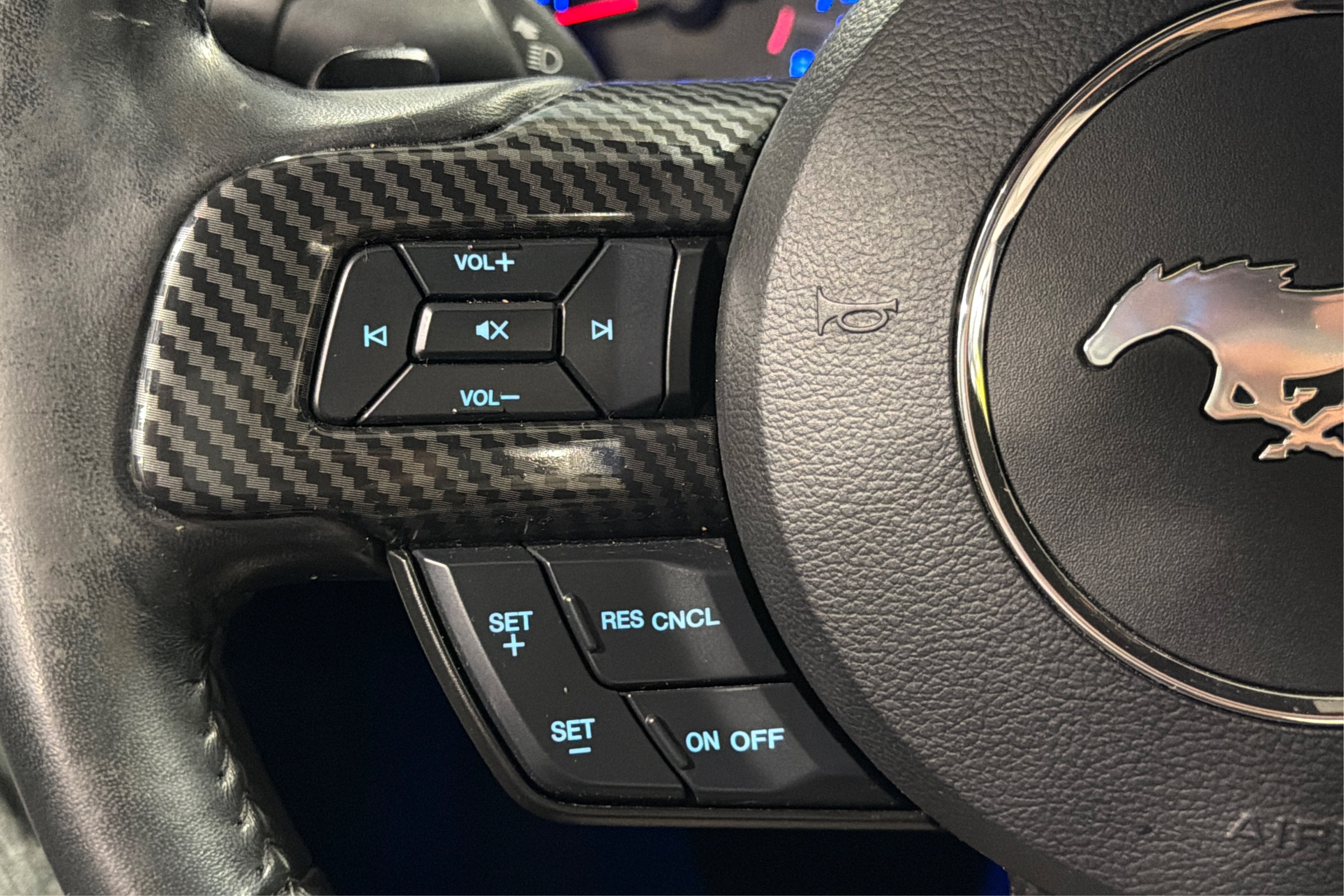 Used 2018 Ford Mustang GT Premium RWD image 23