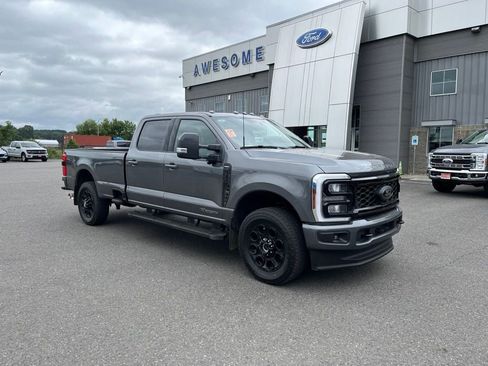 Used 2026 Ford F350 Lariat w/ Black Appearance Package AWD/4WD image 4