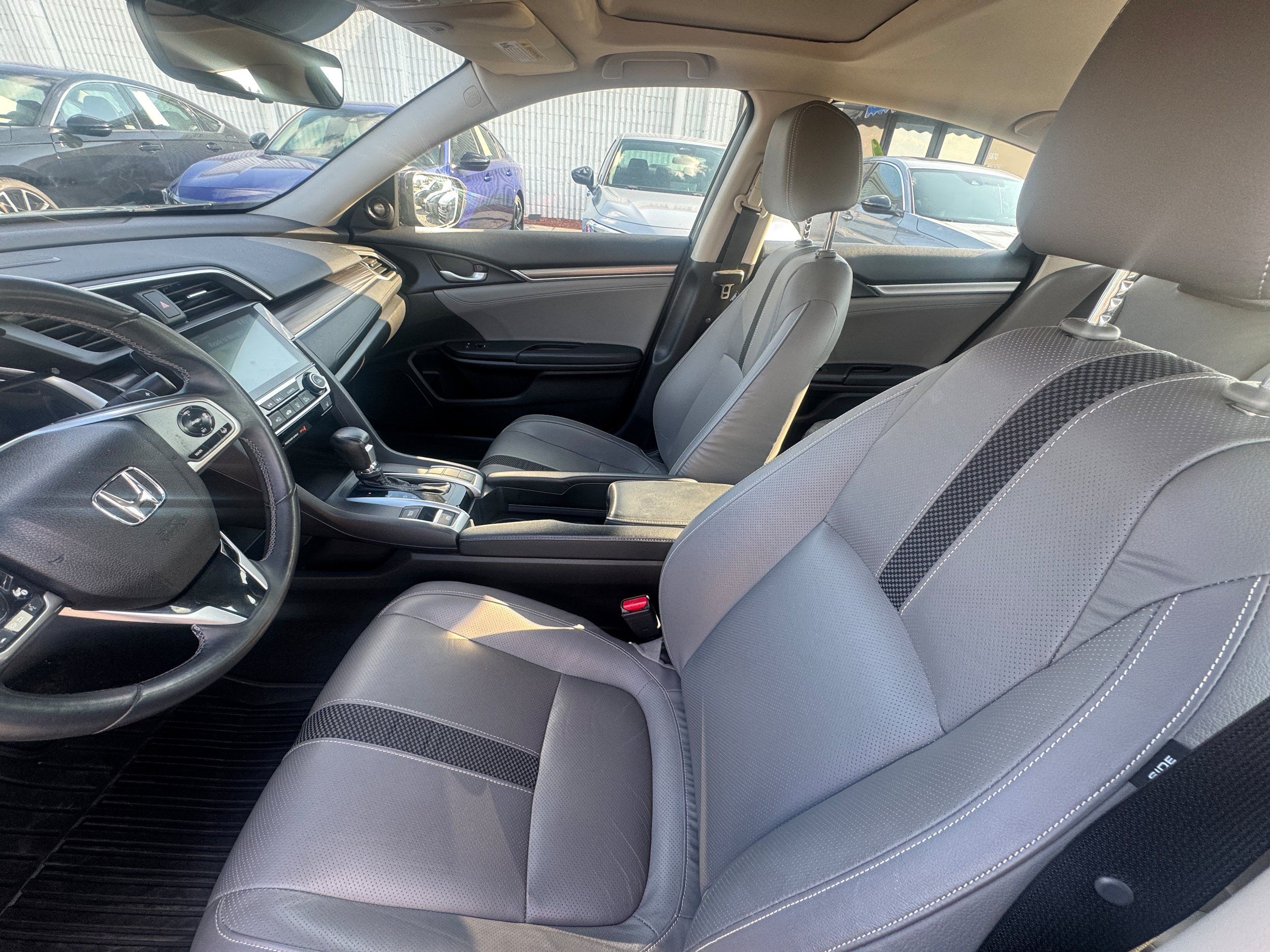 Used 2019 Honda Civic Touring image 24