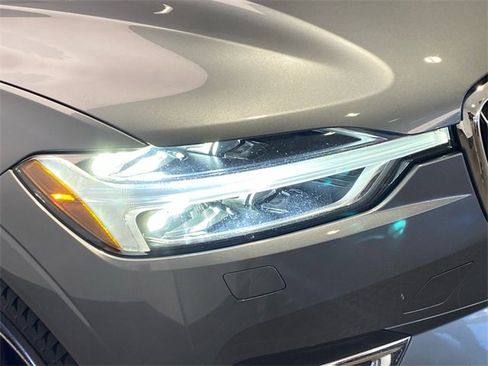 Used 2020 Volvo XC60 T6 Inscription image 6