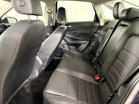 Used 2024 Volkswagen Jetta SE FWD image 40