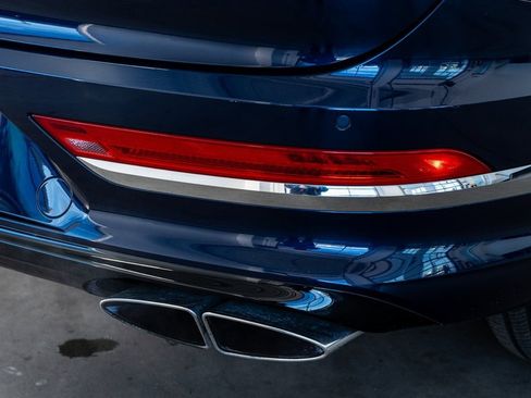 Used 2021 Bentley Bentayga image 30