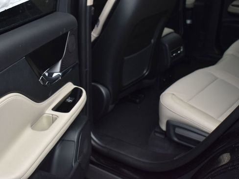 New 2026 Lincoln Corsair Grand Touring image 12