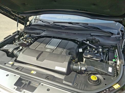 Used 2017 Land Rover Range Rover Supercharged AWD/4WD image 18