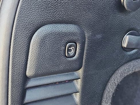 Used 2020 Jeep Grand Cherokee Altitude image 32