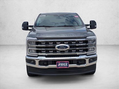 Used 2026 Ford F250 Lariat w/ FX4 Off-Road Package AWD/4WD image 2