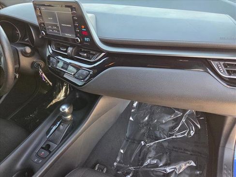 Certified 2019 Toyota C-HR LE image 20