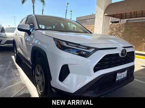 Used 2025 Toyota RAV4 LE FWD image 3