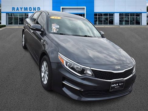 Used 2018 Kia Optima LX image 10