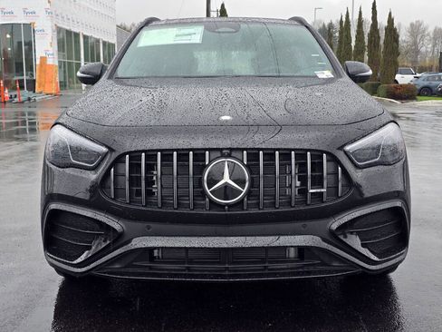 New 2026 Mercedes-Benz GLA 35 AMG 4MATIC image 9