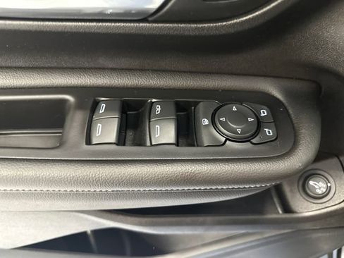 Used 2023 GMC Terrain SLE w/ Driver Convenience Package AWD/4WD image 27