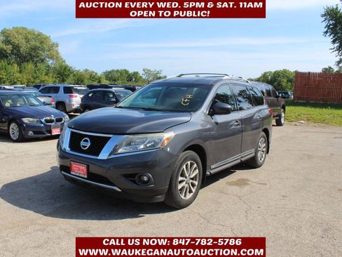 Used 2013 Nissan Pathfinder SL w/ Trailer Tow Pkg AWD/4WD image 1