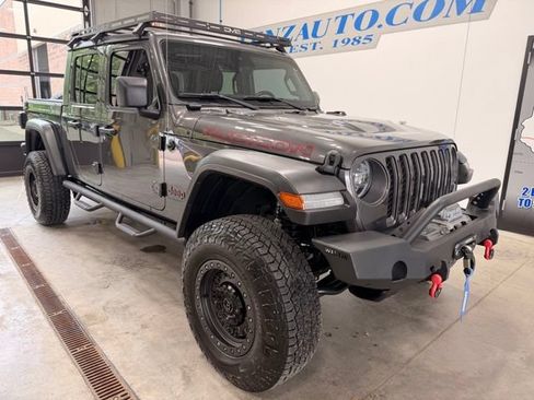 Used 2021 Jeep Gladiator Rubicon AWD/4WD image 3