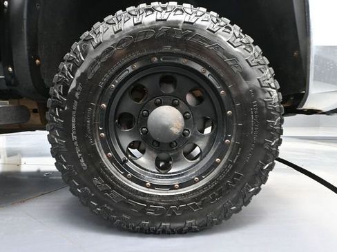 Used 2010 Chevrolet Silverado 2500 LTZ w/ LTZ Plus Package AWD/4WD image 15