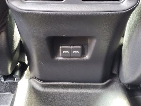 Used 2023 Toyota RAV4 XLE FWD image 12
