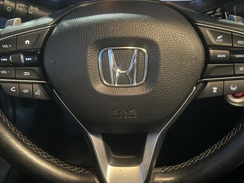 Used 2018 Honda Accord Touring image 24