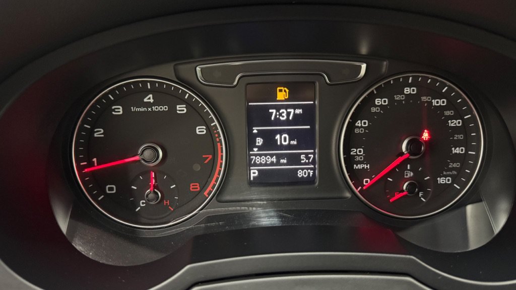 Used 2018 Audi Q3 2.0T Premium w/ Convenience Package FWD image 17