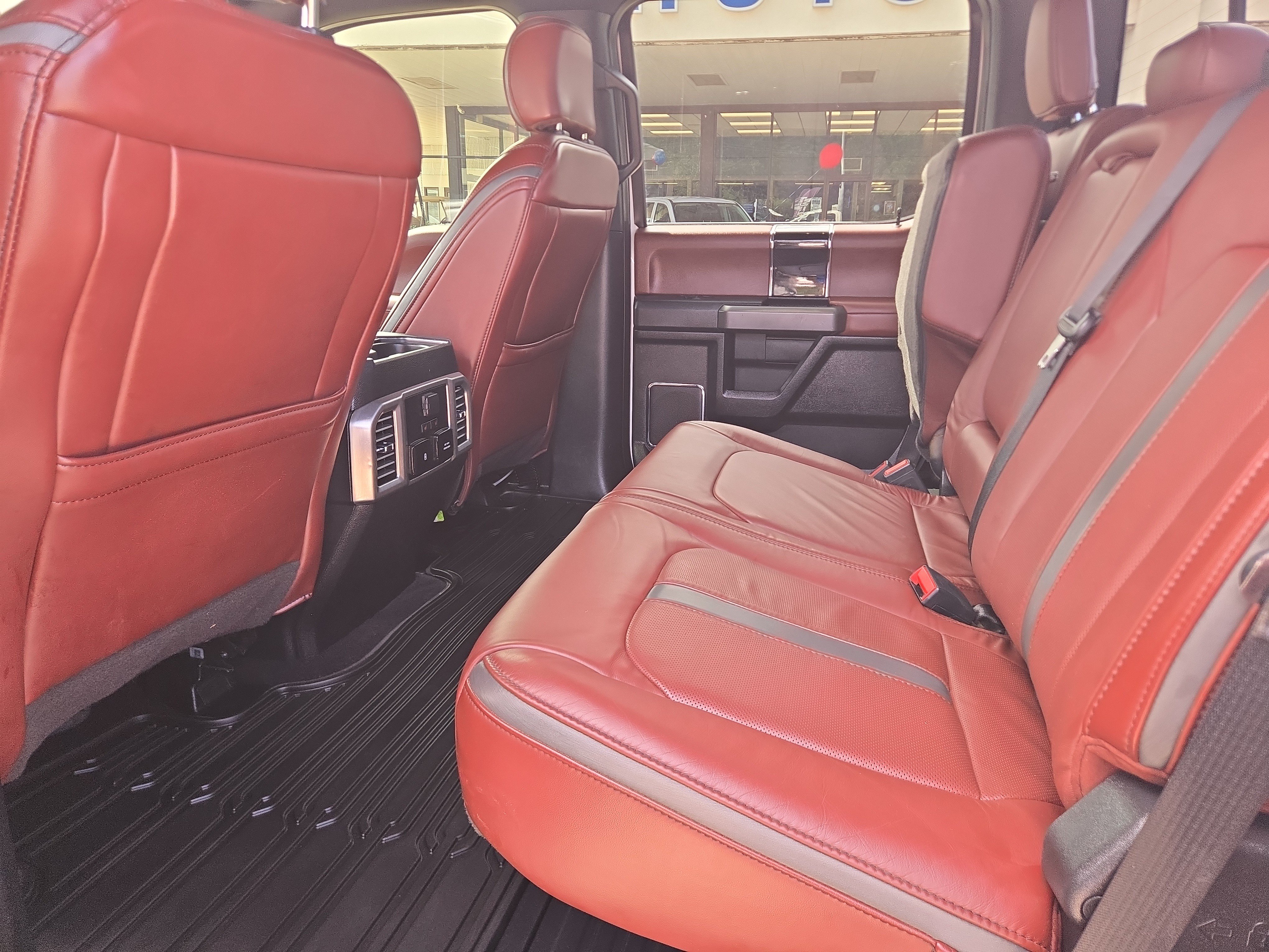 Used 2020 Ford F250 Platinum w/ FX4 Off-Road Package AWD/4WD image 18
