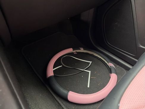 Used 2018 GMC Canyon SLE w/ SLE Convenience Package image 22