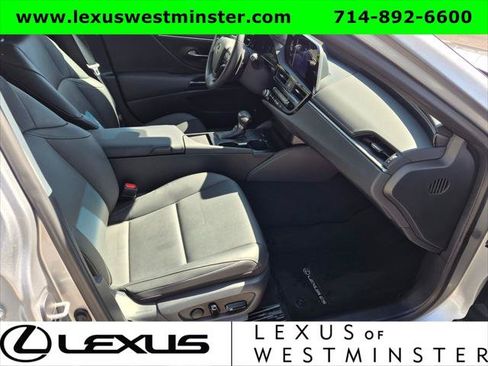 Certified 2024 Lexus ES 350 w/ Accessory Package (Z1) FWD image 5