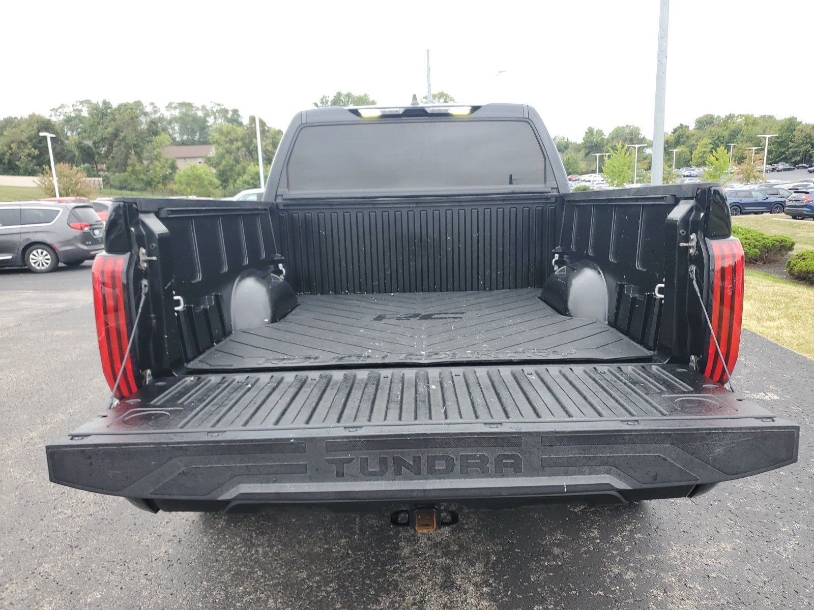 Used 2024 Toyota Tundra SR5 AWD/4WD image 8