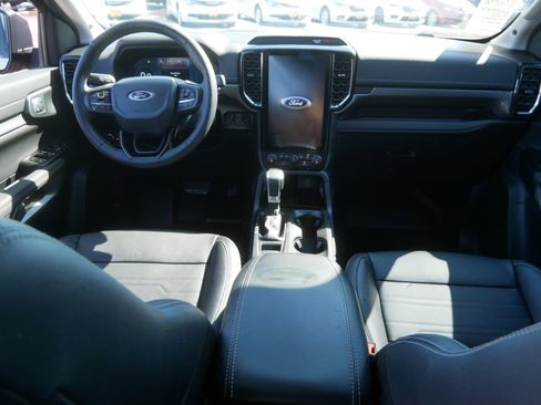 Used 2025 Ford Ranger Lariat w/ Advanced Towing Package image 10