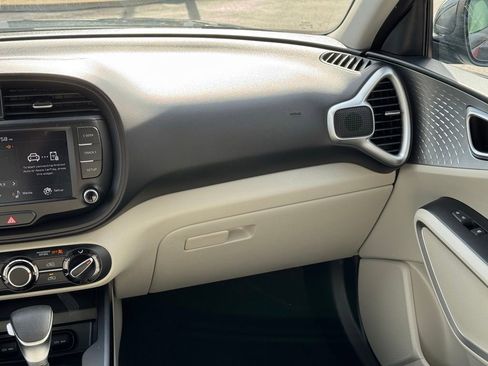 Used 2024 Kia Soul LX w/ Option Group 015 image 20