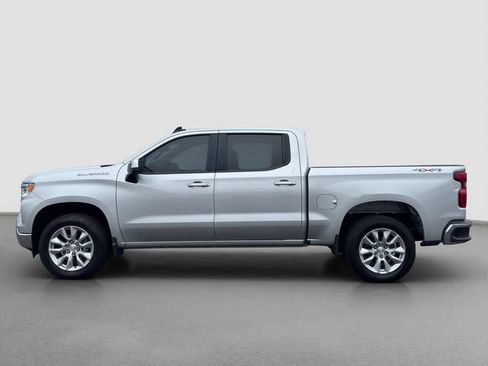 Used 2022 Chevrolet Silverado 1500 LT image 3