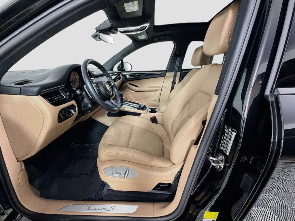 Used 2023 Porsche Macan S AWD/4WD image 21