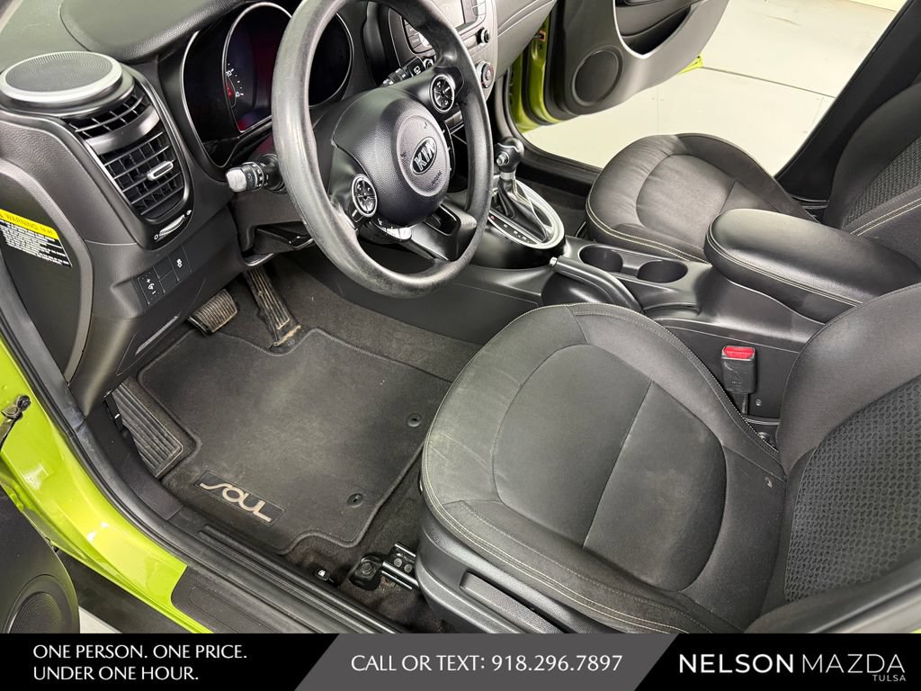 Used 2016 Kia Soul + FWD image 19