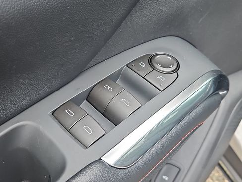 New 2026 Chevrolet Traverse Z71 w/ LPO, Floor Liner Package AWD/4WD image 19