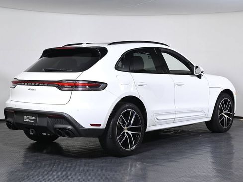 Certified 2022 Porsche Macan AWD/4WD image 7