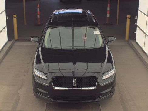 Used 2023 Lincoln Nautilus Reserve w/ Monochromatic Package AWD/4WD image 2