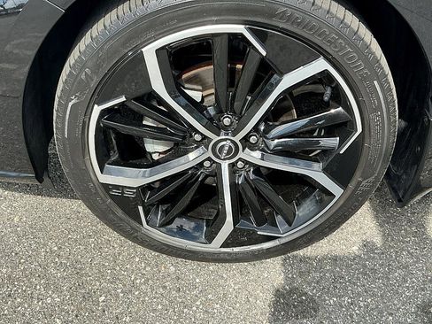 Certified 2024 Nissan Altima 2.5 SR image 10