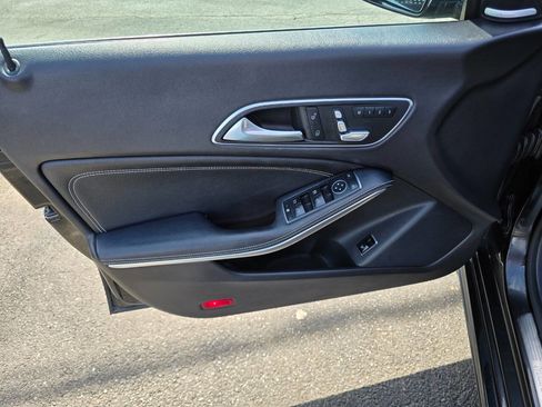 Used 2018 Mercedes-Benz CLA 250 4MATIC image 14