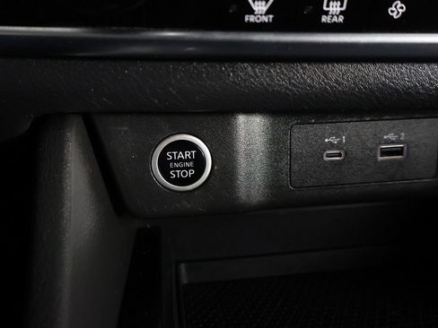 Used 2023 Nissan Rogue SV AWD/4WD image 34