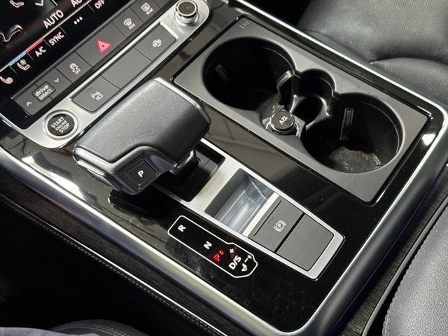 Used 2023 Audi Q7 3.0T Premium Plus w/ Premium Plus Package AWD/4WD image 21
