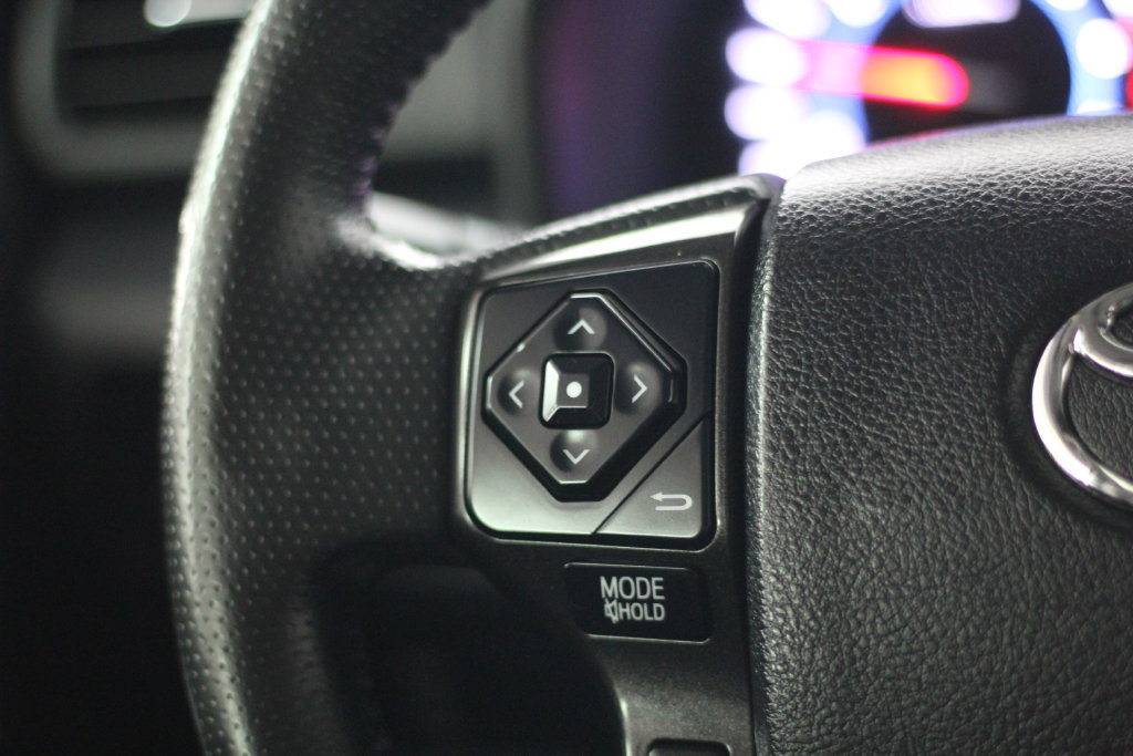 Used 2019 Toyota 4Runner TRD Off-Road Premium AWD/4WD image 12