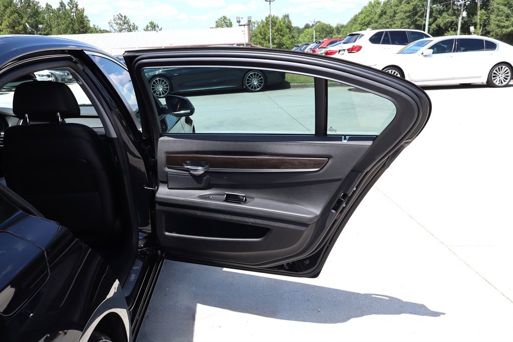 Used 2015 BMW 740Ld xDrive AWD/4WD image 40