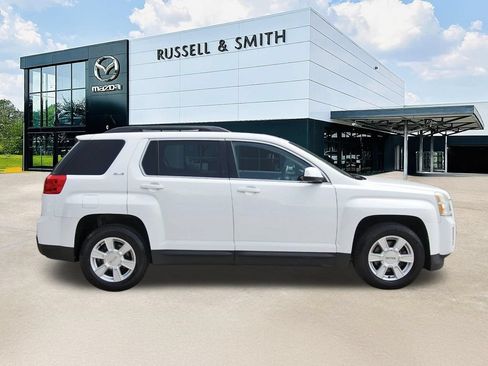 Used 2011 GMC Terrain SLE w/ Convenience Package FWD image 3