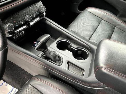 Used 2023 Dodge Durango GT AWD/4WD image 14