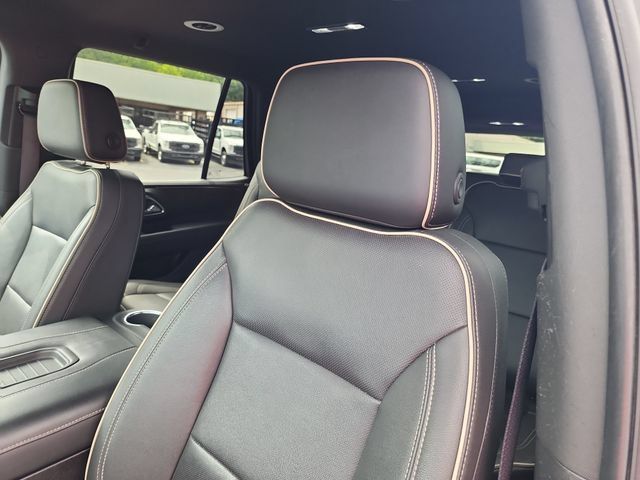 Used 2024 Chevrolet Tahoe Premier AWD/4WD image 10