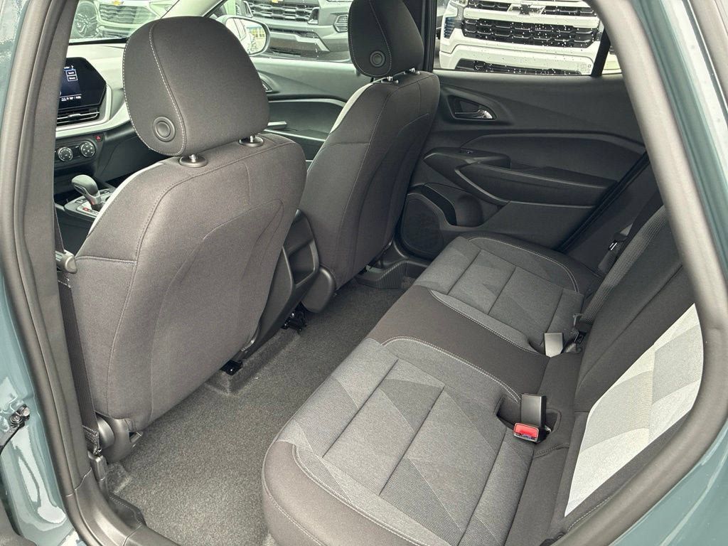New 2026 Chevrolet Trax LS FWD image 22