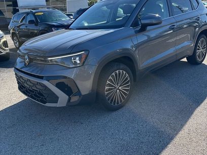 Certified 2025 Volkswagen Taos SE