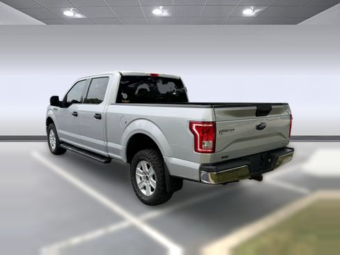 Used 2016 Ford F150 XLT w/ Heavy-Duty Payload Package AWD/4WD image 3