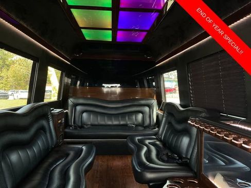 Used 2016 Mercedes-Benz Sprinter 2500 image 14